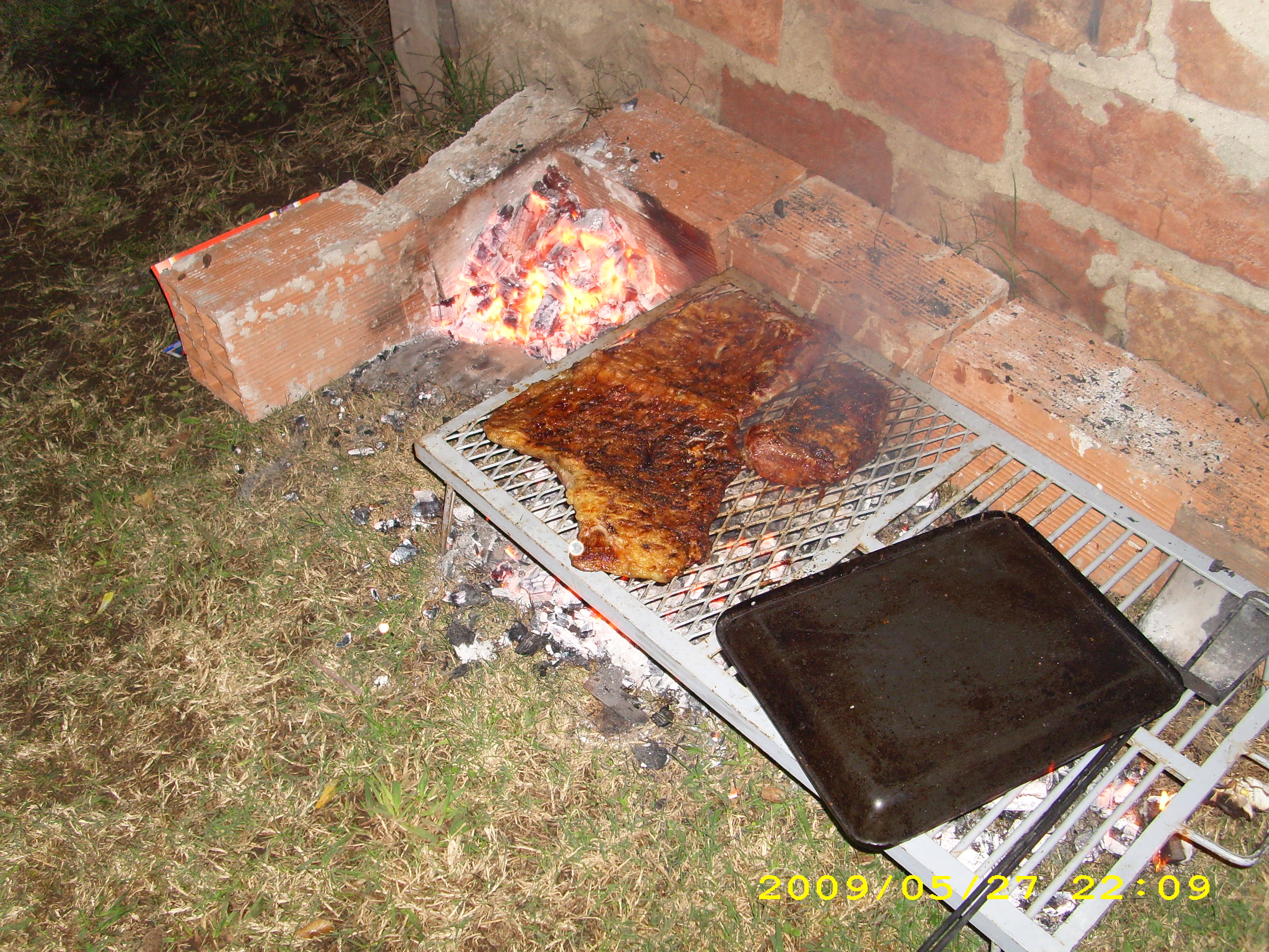 fotos/2009-05-27 - Primer asado en la obligado/IMG_2267.JPG